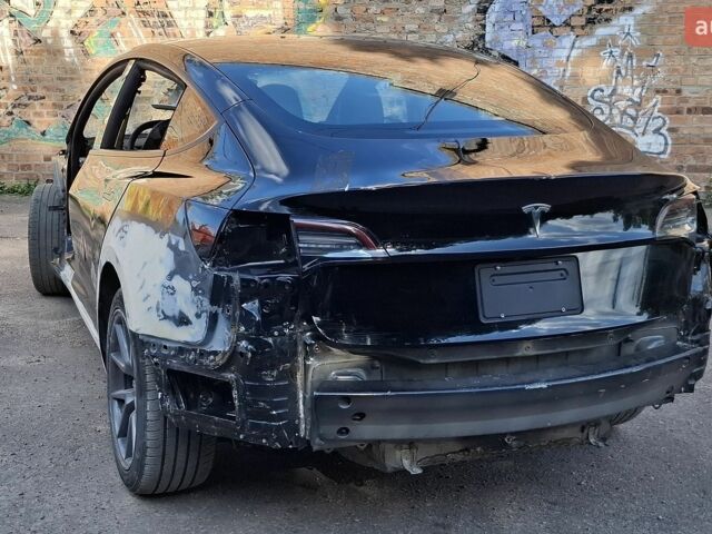 Чорний Тесла Модель 3, об'ємом двигуна 0 л та пробігом 94 тис. км за 12300 $, фото 2 на Automoto.ua