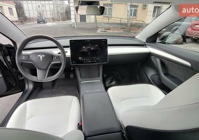 Черный Тесла Модель 3, объемом двигателя 0 л и пробегом 30 тыс. км за 20500 $, фото 10 на Automoto.ua