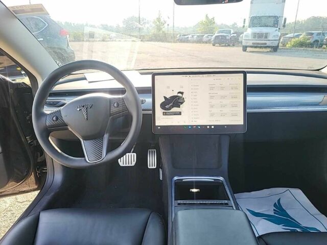 Черный Тесла Модель 3, объемом двигателя 0 л и пробегом 27 тыс. км за 18800 $, фото 5 на Automoto.ua