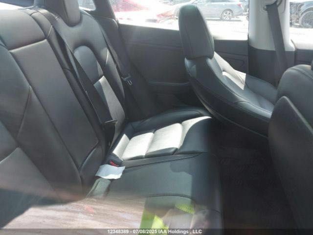 Чорний Тесла Модель 3, об'ємом двигуна 0 л та пробігом 1 тис. км за 15100 $, фото 11 на Automoto.ua