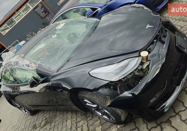 Чорний Тесла Модель 3, об'ємом двигуна 0 л та пробігом 14 тис. км за 14700 $, фото 3 на Automoto.ua