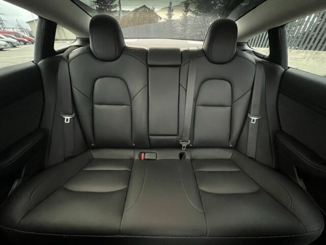 Черный Тесла Модель 3, объемом двигателя 0 л и пробегом 85 тыс. км за 19999 $, фото 12 на Automoto.ua