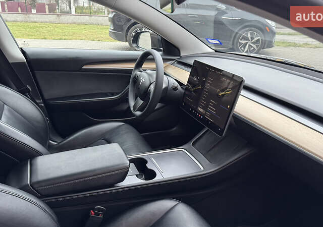 Чорний Тесла Модель 3, об'ємом двигуна 0 л та пробігом 172 тис. км за 16900 $, фото 34 на Automoto.ua