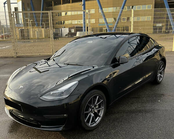 Черный Тесла Модель 3, объемом двигателя 0 л и пробегом 61 тыс. км за 23000 $, фото 5 на Automoto.ua