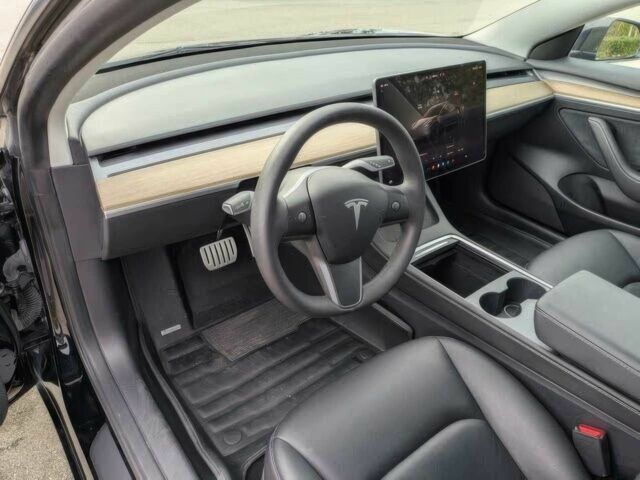 Чорний Тесла Модель 3, об'ємом двигуна 0 л та пробігом 25 тис. км за 10000 $, фото 7 на Automoto.ua