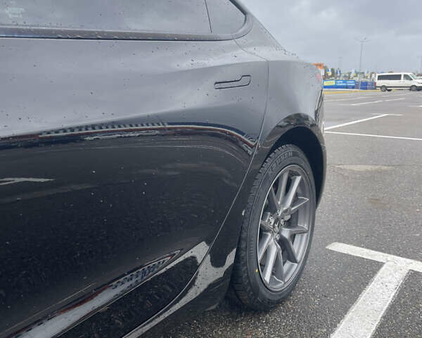 Черный Тесла Модель 3, объемом двигателя 0 л и пробегом 45 тыс. км за 22000 $, фото 11 на Automoto.ua