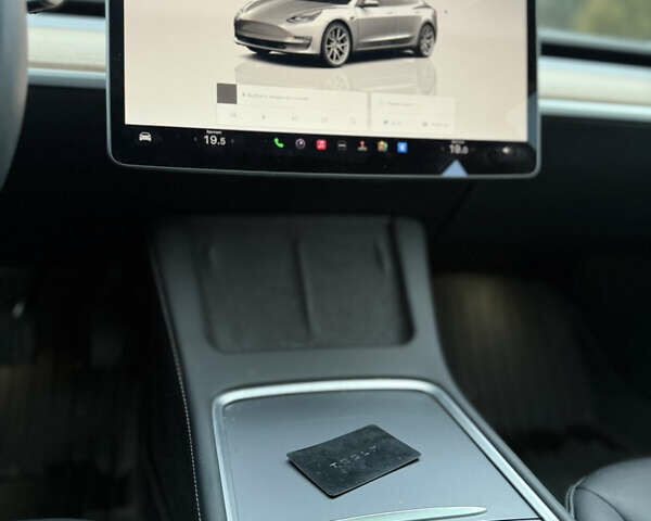 Черный Тесла Модель 3, объемом двигателя 0 л и пробегом 33 тыс. км за 19999 $, фото 31 на Automoto.ua