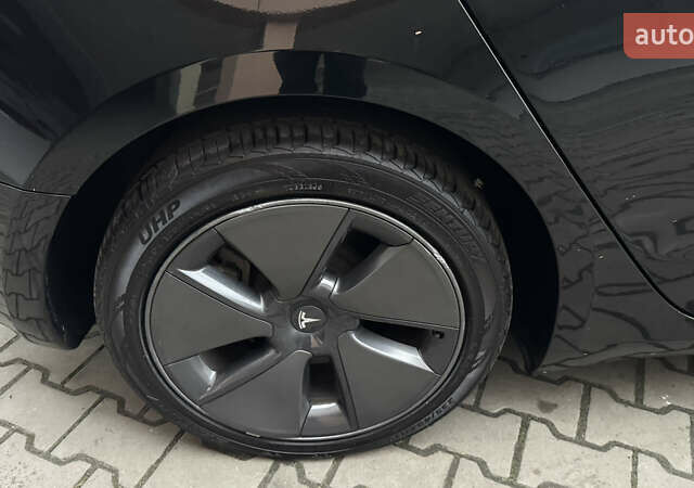 Чорний Тесла Модель 3, об'ємом двигуна 0 л та пробігом 172 тис. км за 16900 $, фото 18 на Automoto.ua