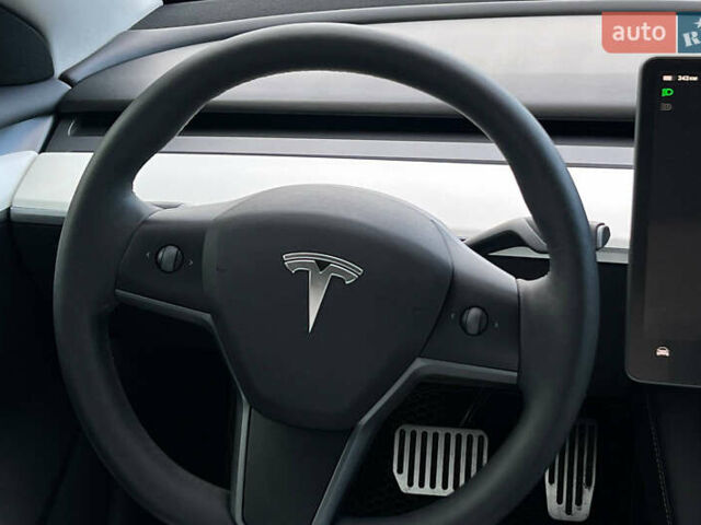 Чорний Тесла Модель 3, об'ємом двигуна 0 л та пробігом 16 тис. км за 22900 $, фото 17 на Automoto.ua