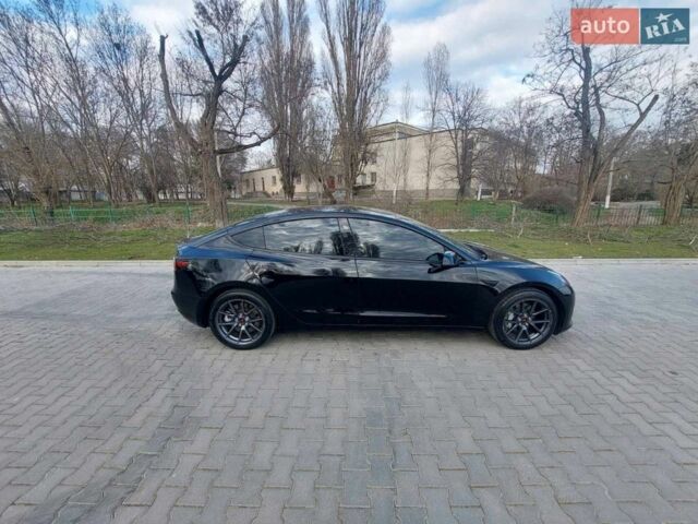 Чорний Тесла Модель 3, об'ємом двигуна 0 л та пробігом 68 тис. км за 21100 $, фото 1 на Automoto.ua