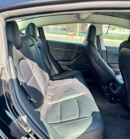 Чорний Тесла Модель 3, об'ємом двигуна 0 л та пробігом 92 тис. км за 23500 $, фото 9 на Automoto.ua