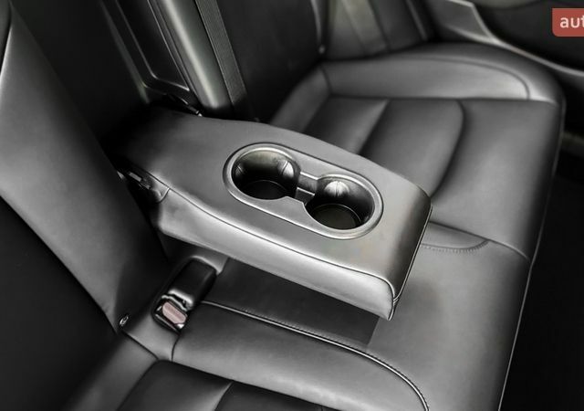 Черный Тесла Модель 3, объемом двигателя 0 л и пробегом 43 тыс. км за 28900 $, фото 39 на Automoto.ua