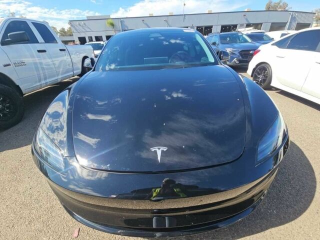 Черный Тесла Модель 3, объемом двигателя 0 л и пробегом 27 тыс. км за 18800 $, фото 4 на Automoto.ua