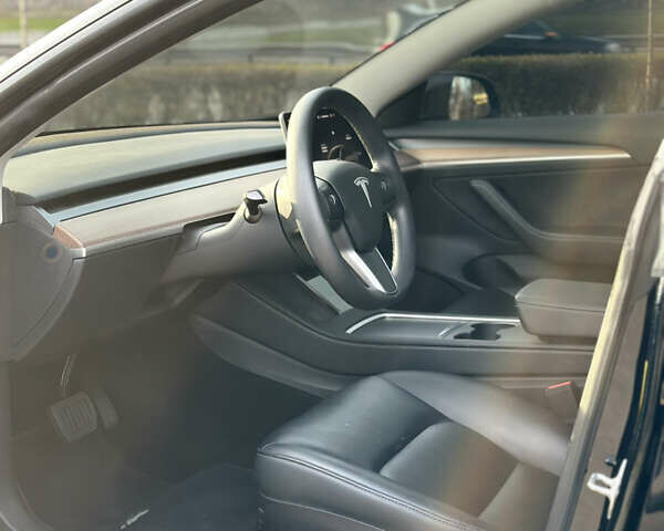 Черный Тесла Модель 3, объемом двигателя 0 л и пробегом 52 тыс. км за 25000 $, фото 15 на Automoto.ua