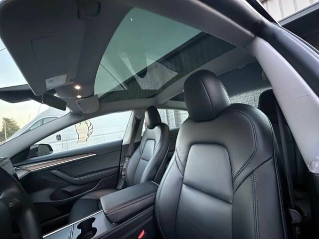 Черный Тесла Модель 3, объемом двигателя 0 л и пробегом 13 тыс. км за 10600 $, фото 12 на Automoto.ua