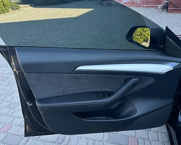 Черный Тесла Модель 3, объемом двигателя 0 л и пробегом 22 тыс. км за 22800 $, фото 45 на Automoto.ua