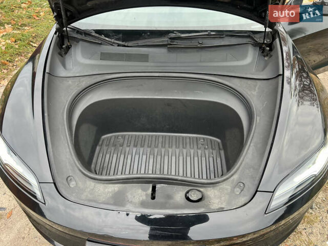 Черный Тесла Модель 3, объемом двигателя 0 л и пробегом 21 тыс. км за 21700 $, фото 17 на Automoto.ua