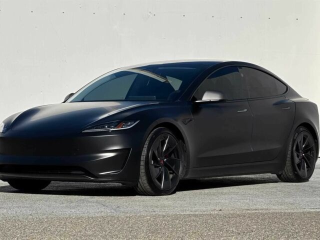 Черный Тесла Модель 3, объемом двигателя 0 л и пробегом 18 тыс. км за 10500 $, фото 2 на Automoto.ua