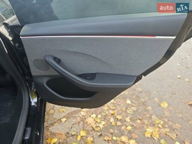 Тесла Модель 3 2024 в Киеве на Automoto.ua Черный Тесла Модель 3, объемом двигателя 0 л и пробегом 14 тыс. км за 35000 $, фото 18 на Automoto.ua