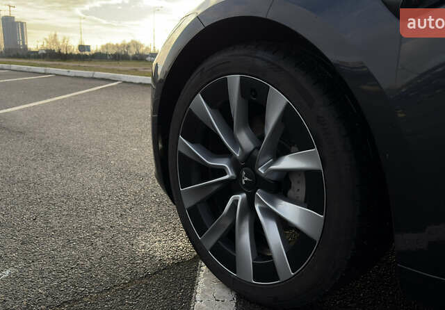 Чорний Тесла Модель 3, об'ємом двигуна 0 л та пробігом 44 тис. км за 33500 $, фото 11 на Automoto.ua