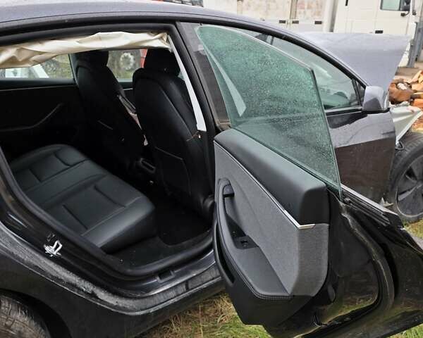 Тесла Модель 3 2024 у Коростене на Automoto.ua Чорний Тесла Модель 3, об'ємом двигуна 0 л та пробігом 25 тис. км за 19800 $, фото 11 на Automoto.ua