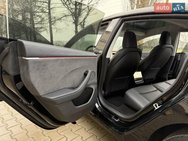 Черный Тесла Модель 3, объемом двигателя 0 л и пробегом 8 тыс. км за 32999 $, фото 5 на Automoto.ua