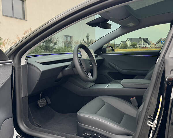 Чорний Тесла Модель 3, об'ємом двигуна 0 л та пробігом 10 тис. км за 31500 $, фото 29 на Automoto.ua