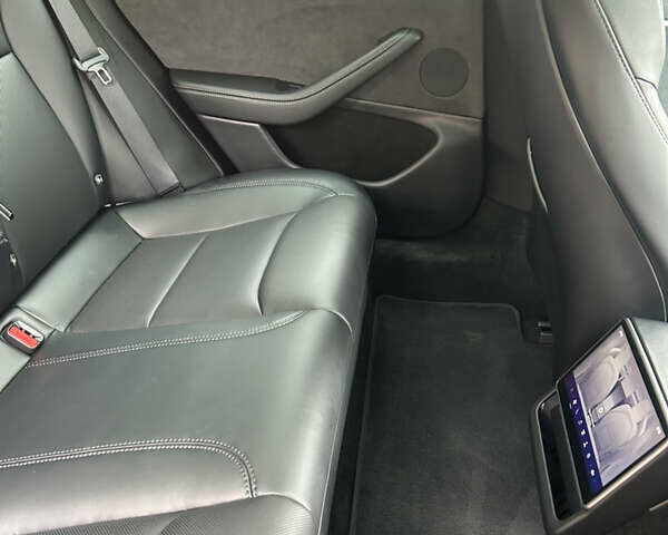 Чорний Тесла Модель 3, об'ємом двигуна 0 л та пробігом 19 тис. км за 31000 $, фото 22 на Automoto.ua