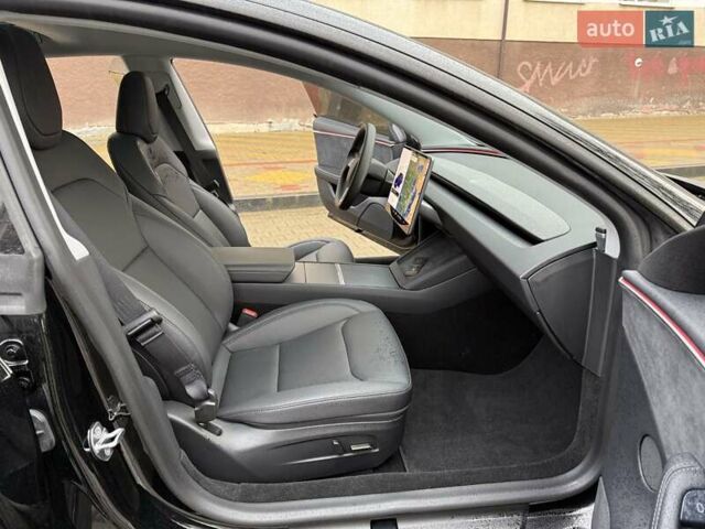 Черный Тесла Модель 3, объемом двигателя 0 л и пробегом 8 тыс. км за 32999 $, фото 4 на Automoto.ua