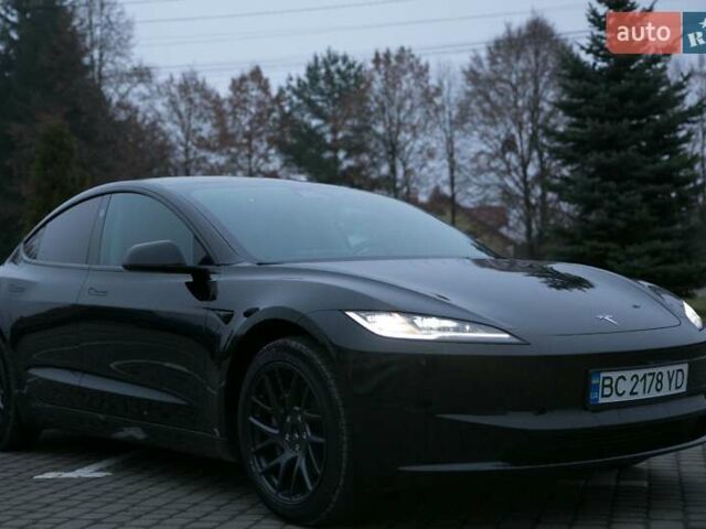 Черный Тесла Модель 3, объемом двигателя 0 л и пробегом 4 тыс. км за 28500 $, фото 6 на Automoto.ua