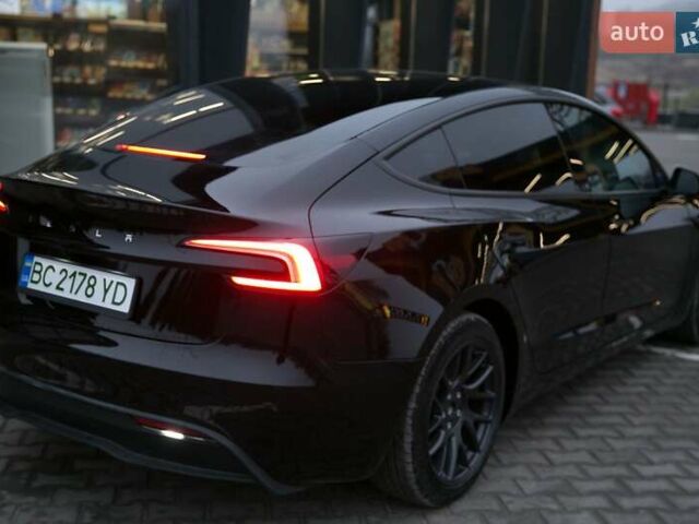 Черный Тесла Модель 3, объемом двигателя 0 л и пробегом 4 тыс. км за 28500 $, фото 4 на Automoto.ua