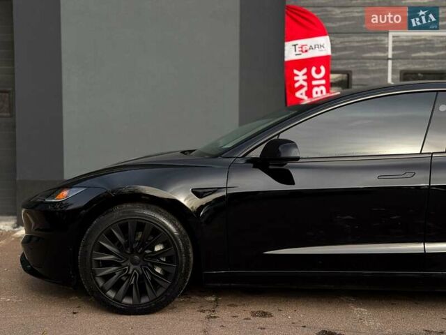 Черный Тесла Модель 3, объемом двигателя 0 л и пробегом 15 тыс. км за 32000 $, фото 4 на Automoto.ua
