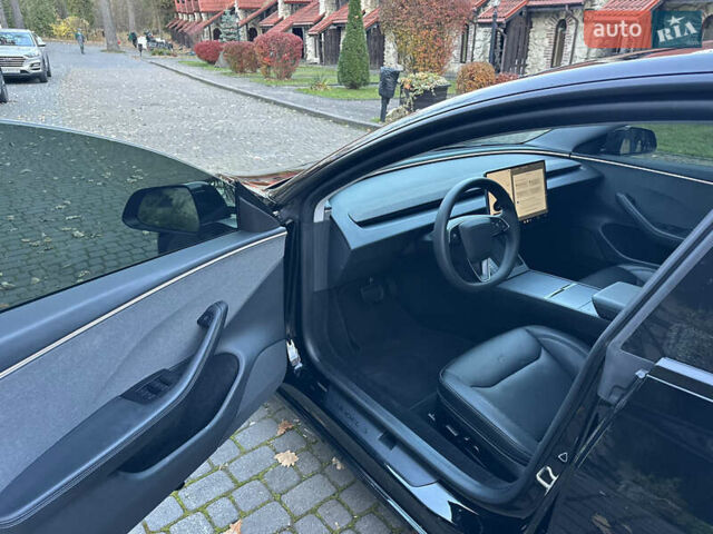 Чорний Тесла Модель 3, об'ємом двигуна 0 л та пробігом 22 тис. км за 29900 $, фото 3 на Automoto.ua