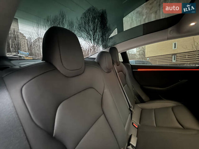 Черный Тесла Модель 3, объемом двигателя 0 л и пробегом 17 тыс. км за 32999 $, фото 36 на Automoto.ua