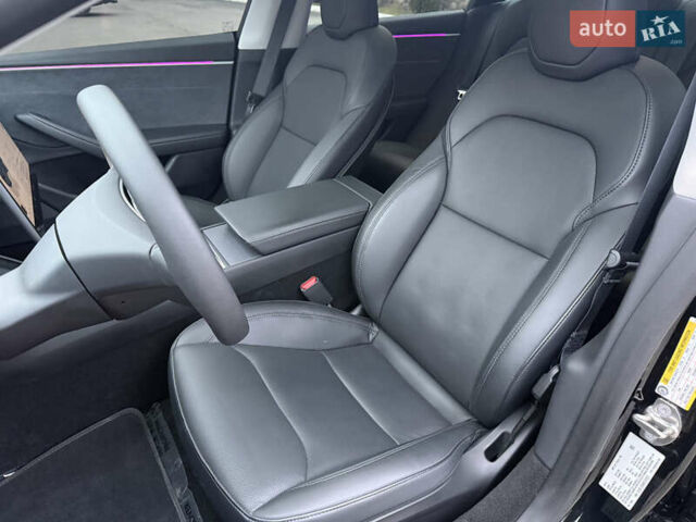 Черный Тесла Модель 3, объемом двигателя 0 л и пробегом 13 тыс. км за 31500 $, фото 27 на Automoto.ua