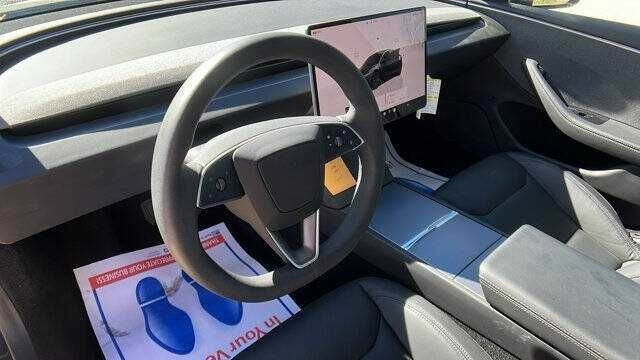 Черный Тесла Модель 3, объемом двигателя 0 л и пробегом 10 тыс. км за 12400 $, фото 7 на Automoto.ua