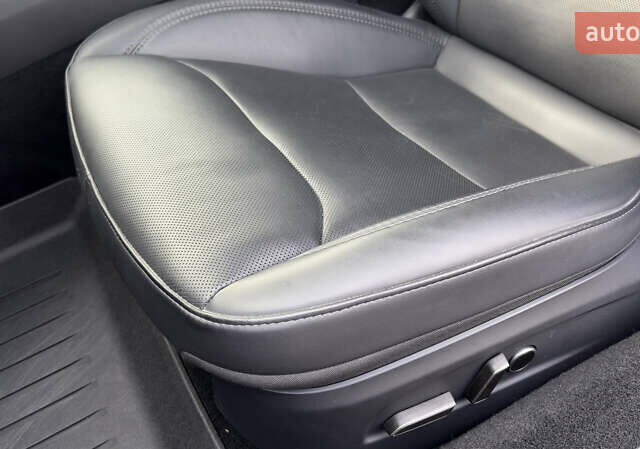 Чорний Тесла Модель 3, об'ємом двигуна 0 л та пробігом 44 тис. км за 33500 $, фото 14 на Automoto.ua