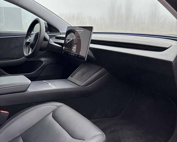 Черный Тесла Модель 3, объемом двигателя 0 л и пробегом 40 тыс. км за 29600 $, фото 6 на Automoto.ua