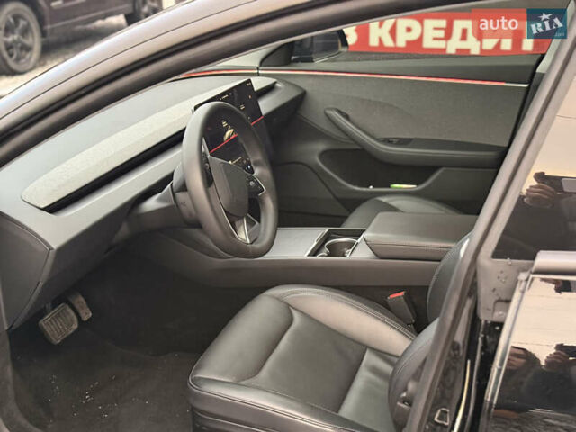 Черный Тесла Модель 3, объемом двигателя 0 л и пробегом 13 тыс. км за 27000 $, фото 4 на Automoto.ua