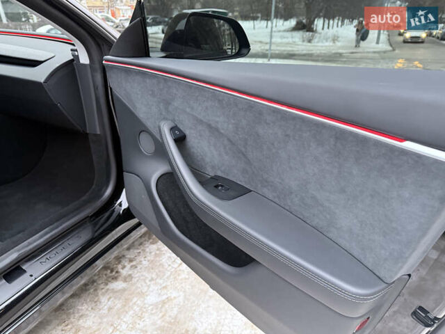 Черный Тесла Модель 3, объемом двигателя 0 л и пробегом 17 тыс. км за 32999 $, фото 26 на Automoto.ua