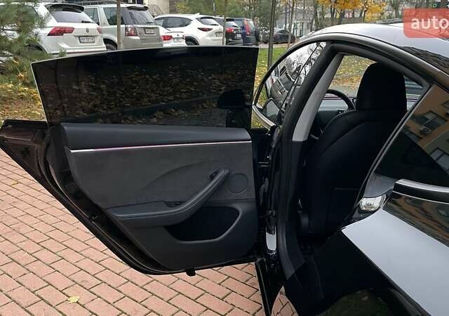 Черный Тесла Модель 3, объемом двигателя 0 л и пробегом 16 тыс. км за 33000 $, фото 33 на Automoto.ua