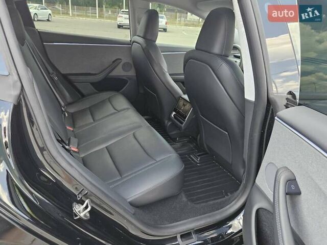 Черный Тесла Модель 3, объемом двигателя 0 л и пробегом 29 тыс. км за 24500 $, фото 32 на Automoto.ua