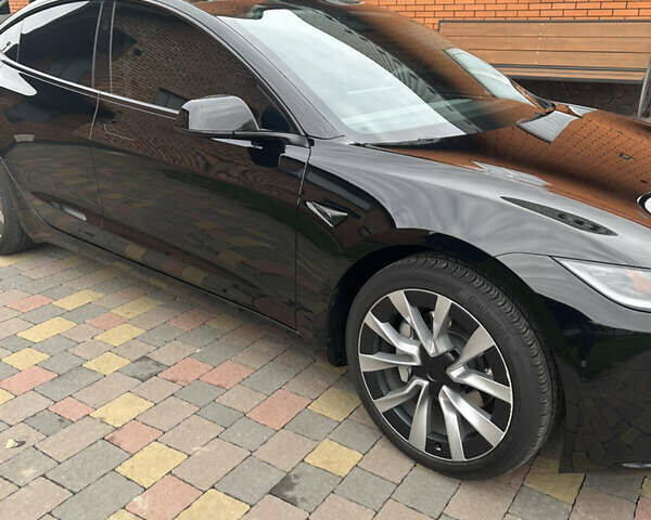 Чорний Тесла Модель 3, об'ємом двигуна 0 л та пробігом 19 тис. км за 31000 $, фото 3 на Automoto.ua