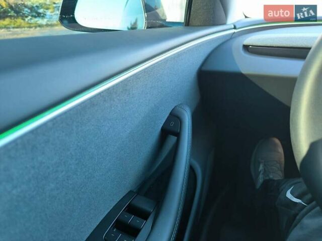 Черный Тесла Модель 3, объемом двигателя 0 л и пробегом 8 тыс. км за 29750 $, фото 9 на Automoto.ua