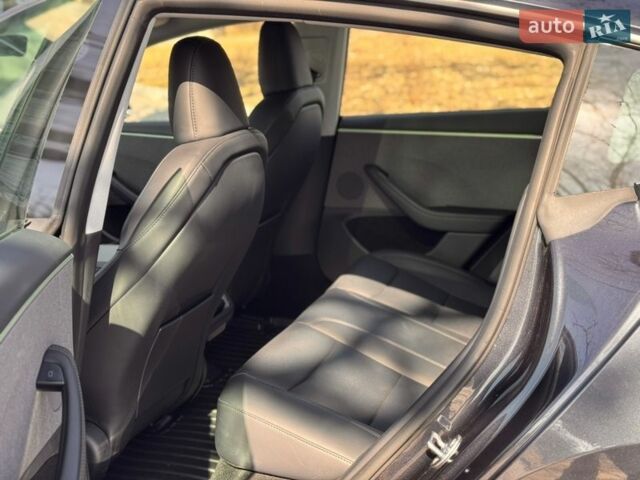 Черный Тесла Модель 3, объемом двигателя 0 л и пробегом 11 тыс. км за 25999 $, фото 26 на Automoto.ua