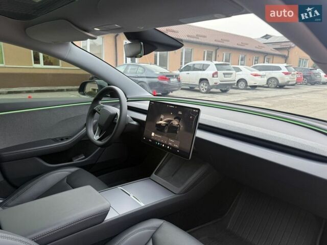 Чорний Тесла Модель 3, об'ємом двигуна 0 л та пробігом 7 тис. км за 28999 $, фото 35 на Automoto.ua
