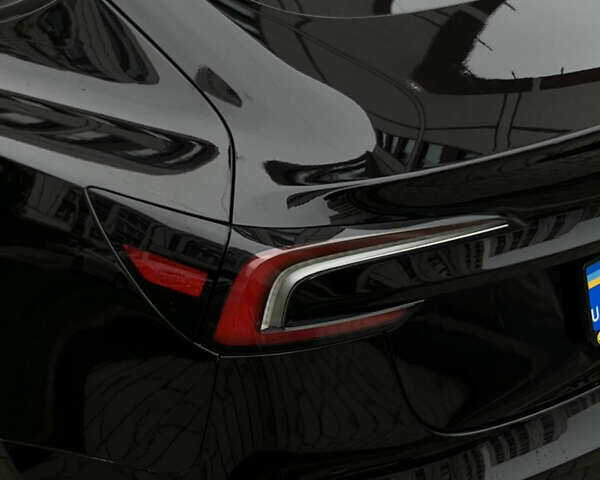 Чорний Тесла Модель 3, об'ємом двигуна 0 л та пробігом 18 тис. км за 28400 $, фото 11 на Automoto.ua