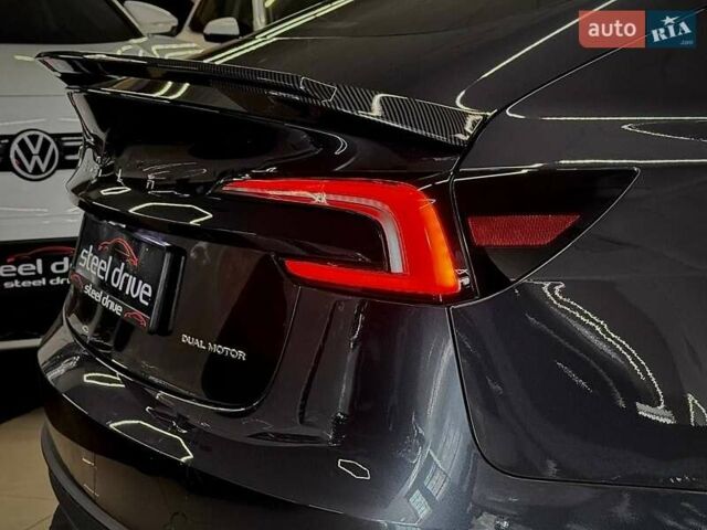 Чорний Тесла Модель 3, об'ємом двигуна 0 л та пробігом 20 тис. км за 29999 $, фото 4 на Automoto.ua