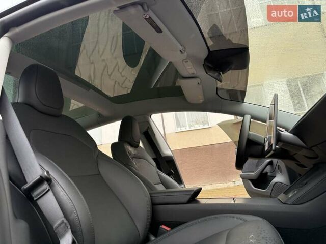 Черный Тесла Модель 3, объемом двигателя 0 л и пробегом 8 тыс. км за 32999 $, фото 3 на Automoto.ua