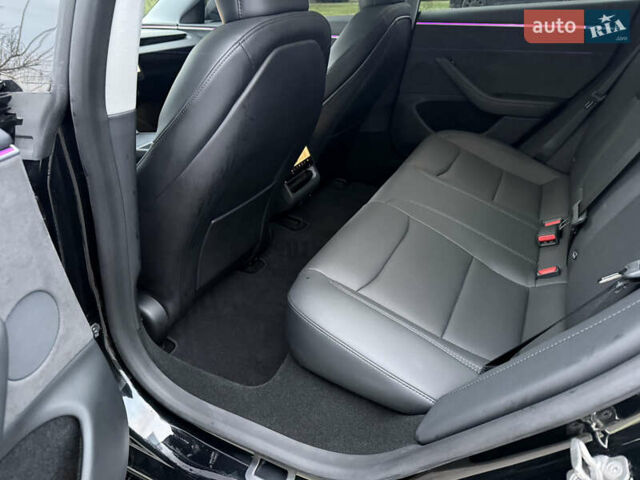 Черный Тесла Модель 3, объемом двигателя 0 л и пробегом 13 тыс. км за 31500 $, фото 42 на Automoto.ua